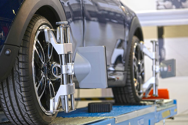 5 Signs Your Wheels Need Alignment